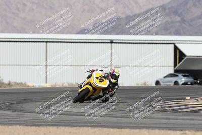 media/Jan-15-2026-Racers Edge (Thu) [[dfebeb70ab]]/2-A Group/Session 3 (Turn 16)/